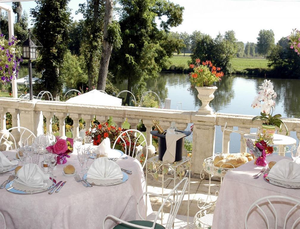 Отель Logis Le Manoir De L'Onde Санс Экстерьер фото